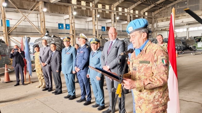 Upacara pelepasan dan penghormatan terakhir tiga prajurit TNI yang gugur dalam misi United Nations Interim Force in Lebanon (UNIFIL) dilaksanakan di Bandara Internasional Rafic Hariri, Beirut, pada Kamis (2/4/2026). [Istimewa]