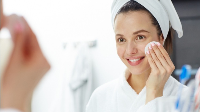 5 Rekomendasi Exfoliating Pad Green Tea untuk Atasi Jerawat dan Kemerahan