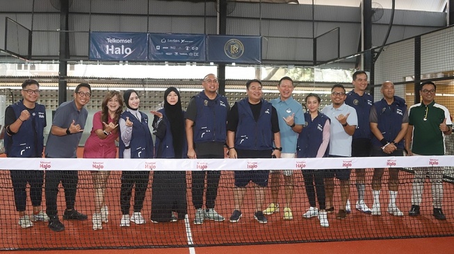 Andre Rosiade dalam pembukaan Rosiade Padel Tournament I, Sabtu (4/4/2026) di Crown Padel, kawasan Alam Sutera, Kota Tangerang, Banten. [Suara.com]