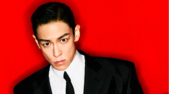 Comeback Solo Paling Dinanti: T.O.P Bikin Galau Brutal Lewat Lagu 'Desperado'