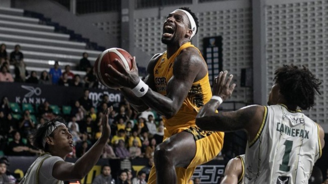 Kalahkan Pasific Caesar Surabaya, Pelatih Kesatria Bengawan Solo Puji Performa Pemain