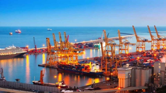 Mengenal Nafta Minyak Bumi, Biang Kerok Harga Plastik Naik Drastis