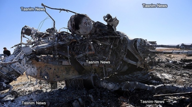 Puing Helikopter Black Hawk dan C-130 AS Berserakan di Gurun Iran