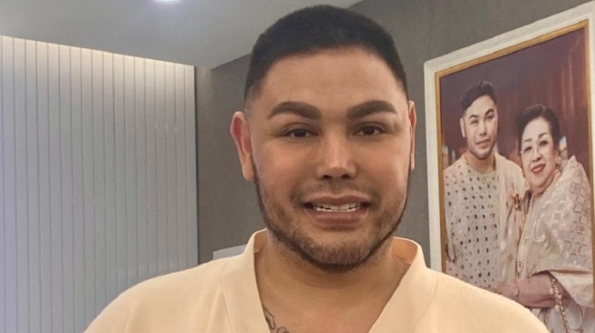 Ivan Gunawan Minta Maaf ke Sara Wijayanto Usai Dikritik karena Sering Potong Pembicaraan di Podcast