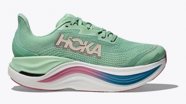 Hoka Skyward X