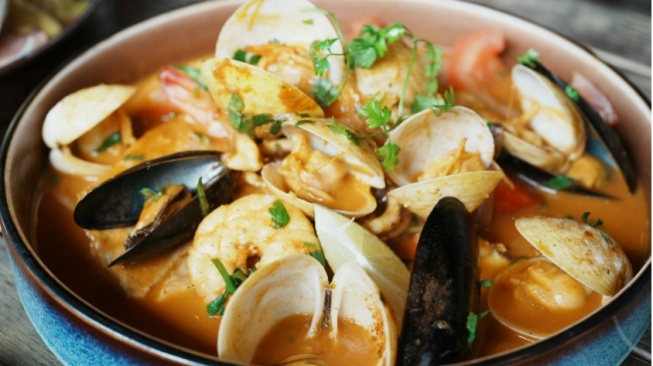 Filter Laut yang Kita Santap: Dilema Kerang Hijau dan Kesehatan