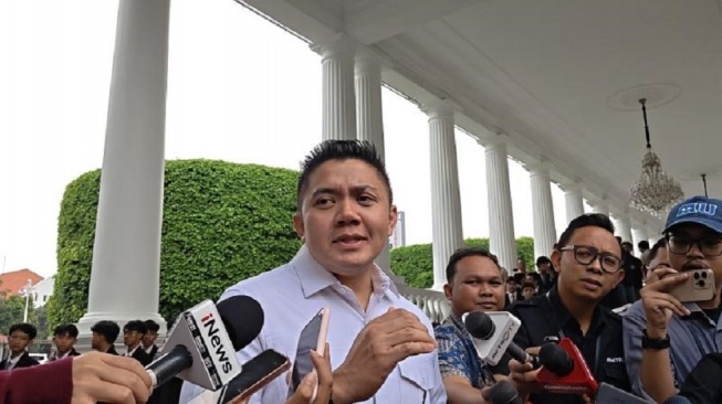 Respons Seskab Teddy soal Kritik Saiful Mujani ke Program Prabowo