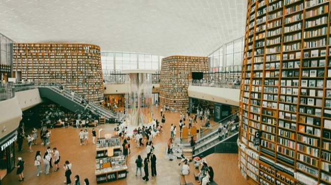 Di Era e-Book, Mengapa Buku Fisik Tidak Pernah Tergantikan?