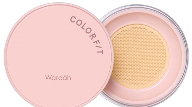 Bedak dengan SPF untuk cuaca panas. (Shopee)