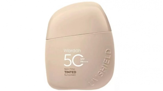 Wardah Tinted Sunscreen Skin Filter SPF 50 PA (Shopee)