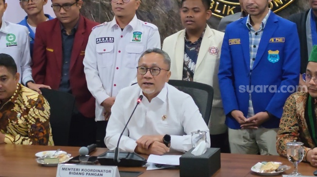 Zulhas Pasang Badan: Meski Dunia Membara, Stok Pangan RI Aman Hingga 2027!