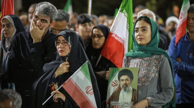 Memo Rahasia: Ayatollah Mojtaba Khamenei Kritis, Koma, Dirawat di Qom