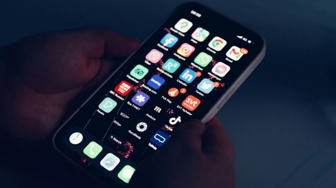 7 Aplikasi Android yang Bikin Baterai Cepat Habis dan Cara Mengatasinya