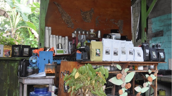 Inspirasi Ekonomi Kreatif Lokal: Saat Barista Kampung Punya Skill Ibu Kota di Hijrah Kopi