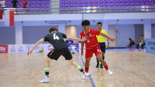 Timnas Futsal Indonesia sukses tekuk Australia dalam laga pamungkas Grup B Piala AFF Futsal 2026, Rabu (8/4/2026). Dalam pertandingan yang berlangsung di Nonthaburi, Thailand menang dengan skor 3-2. (Dok. FFI)