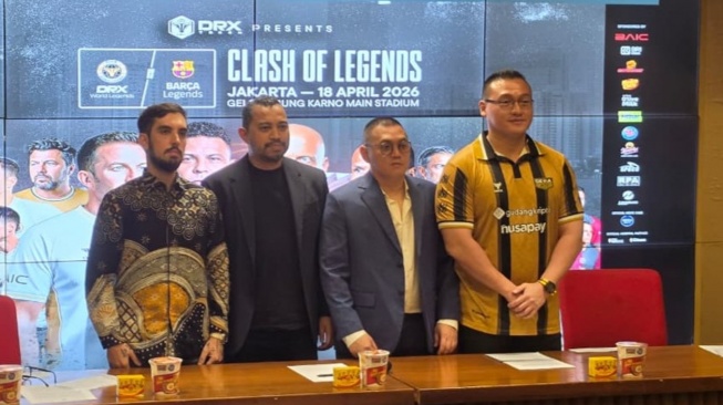 Anggota DPRD DKI Jakarta yang juga perwakilan Dewa United selaku salah satu promotor Clash of Legends 2026, Hardiyanto Kenneth (kanan). [Dok. Istimewa]