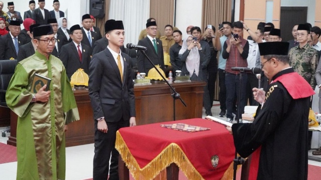 Fahmi Adam menduduki jabatan Ketua DPRD Gowa untuk sisa masa jabatan periode 2026-2029, menggantikan koleganya dari Partai Persatuan Pembangunan (PPP), Muh Ramli Siddik Daeng Rewa [SuaraSulsel.id/Humas Pemkab Gowa]