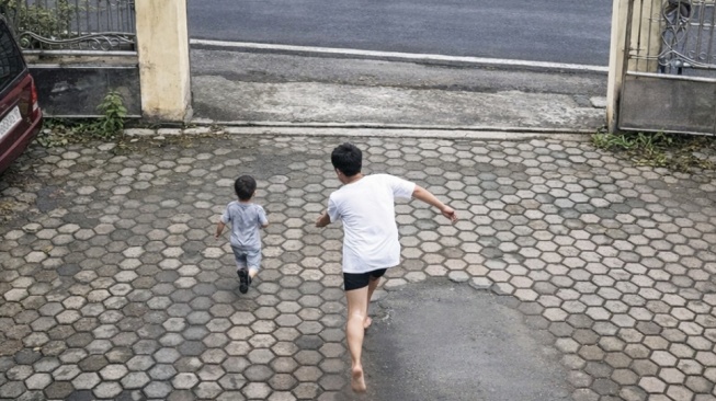 Kisah Tragis di Wonosobo, Bocah Tertabrak Truk Saat Cari Ibunya ke Jalan Raya