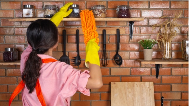 Viral Lowongan ART Gaji Rp1 Juta, Netizen Murka: VOC Aja Enggak Gitu-Gitu Amat!