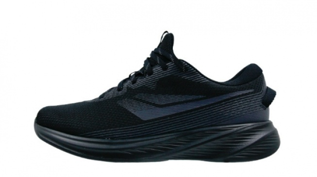 7 Sepatu Running Lokal Model Stylish Bisa Buat Nongkrong, Harga Mulai Rp100 Ribuan
