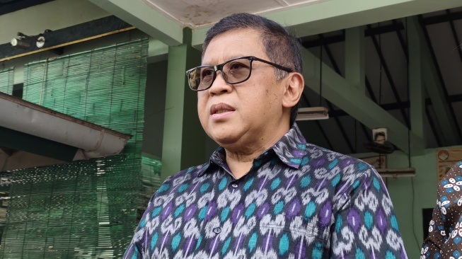 Sentil BGN Borong Motor Listrik, Hasto PDI-P: Belajarlah dari Gojek, Jangan Hamburkan Anggaran
