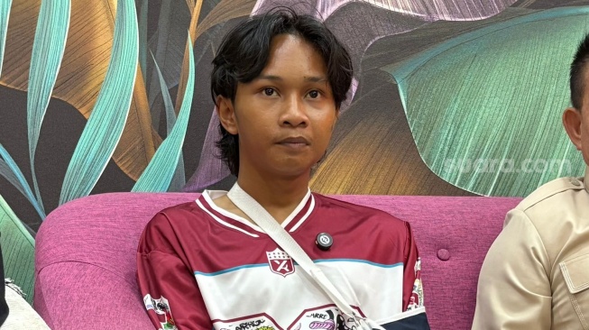 Fajar Sadboy ditemui di kawasan Tebet, Jakarta Selatan pada Kamis, 9 April 2026. [Suara.com/Tiara Rosana]