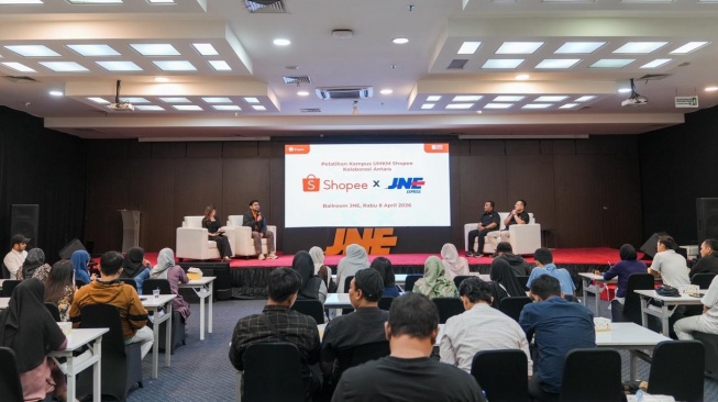 Dukung Resiliensi UMKM di Era Perubahan, Shopee & JNE Gelar Pelatihan Bagi Puluhan Pengusaha Lokal