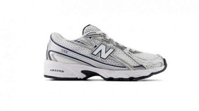 5 Sepatu Murah Senyaman New Balance 740, Harga Mulai Rp200 Ribuan