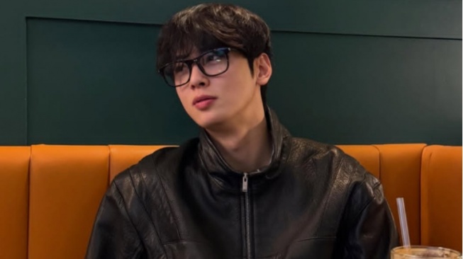 Cha Eun Woo Bayar Pajak Rp230 Miliar Usai Picu Kontroversi, Sampaikan Maaf ke Penggemar