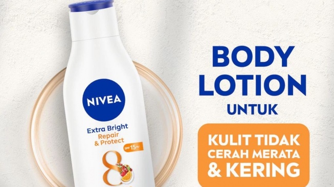 Body lotion untuk atasi belang. (Shopee)