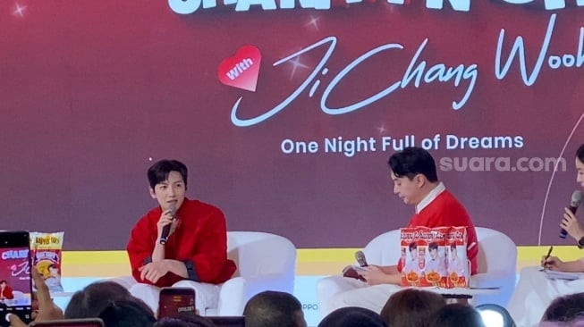 Acara Happy Tos Charity Night with Ji Chang Wook yang digelar di Main Atrium Gandaria City, Jakarta Selatan, pada Kamis, 9 April 2026 [Suara.com/Tiara Rosana]