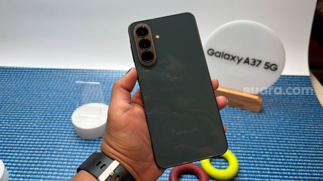 Samsung Galaxy A37 5G, Jakarta. [Suara.com/Agnes]