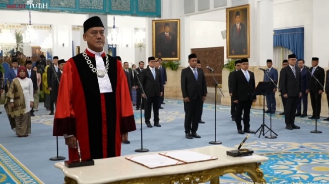 Resmi! Liliek Prisbawono Jadi Hakim MK Gantikan Anwar Usman