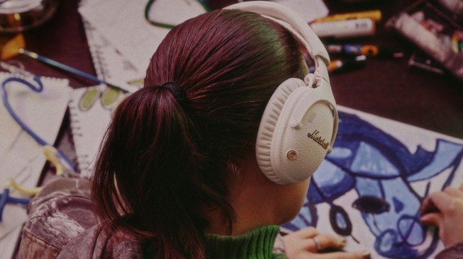 Harga dan Spesifikasi Marshall Monitor III ANC Cream di Indonesia