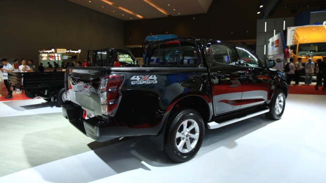 PT Isuzu Astra Motor Indonesia pamerkan Isuzu D-Max Rodeo sebagai pikap double cabin tangguh dengan mesin diesel efisien untuk mendukung sektor industri di GIICOMVEC 2026. (Foto: Isuzu)