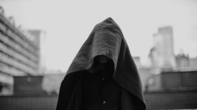 Sosok Berkepala Lancip di Rumpun Bambu Dekat Halaman Belakang Rumah Pakpuh