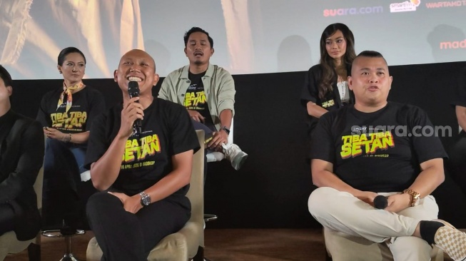 Reuni di Film Tiba-Tiba Setan, Oki Rengga Ungkap Jasa Besar Lolox di Industri Hiburan