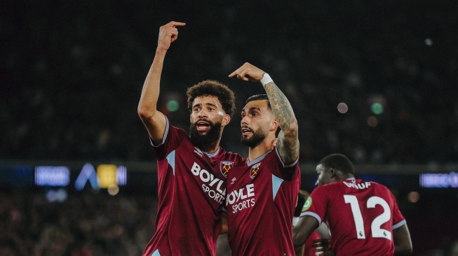 West Ham Kirim Tottenham Hotspur ke Zona Degradasi usai Bantai Wolves 4-0