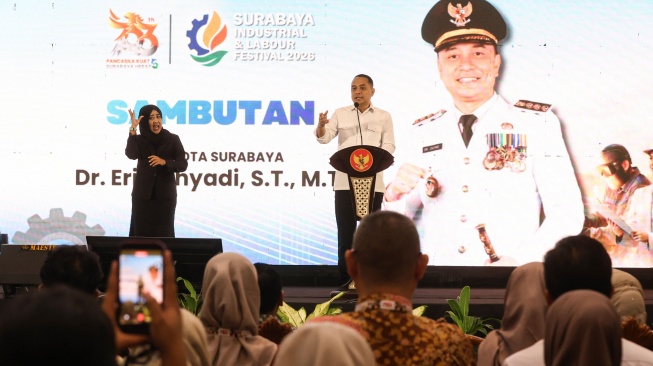 Wali Kota Surabaya Eri Cahyadi menjelaskan penyelenggaraan SIL Festival 2026 bagian dari upaya pemkot mendorong perluasan ekspor dan memperkuat struktur ekonomi berbasis industri lokal (Dok: Pemkot Surabaya)