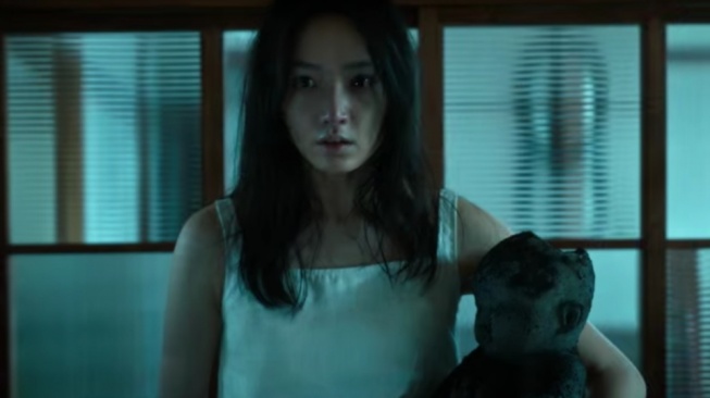 Sinopsis Film Mudborn: Kisah Boneka Tanah Liat Pembawa Petaka, Tayang di Netflix