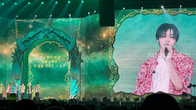 NCT Wish sukses menggelar konser di Indonesia Convention Exhibition (ICE), BSD City, Tangerang pada Sabtu, 11 April 2026. [Suara.com/Sumarni]