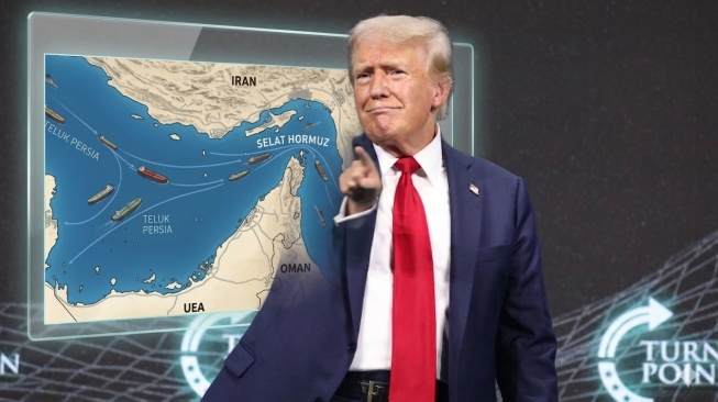 Donald Trump Perintahkan CENTCOM Cegat Semua Kapal di Selat Hormuz: Hancurkan Iran!