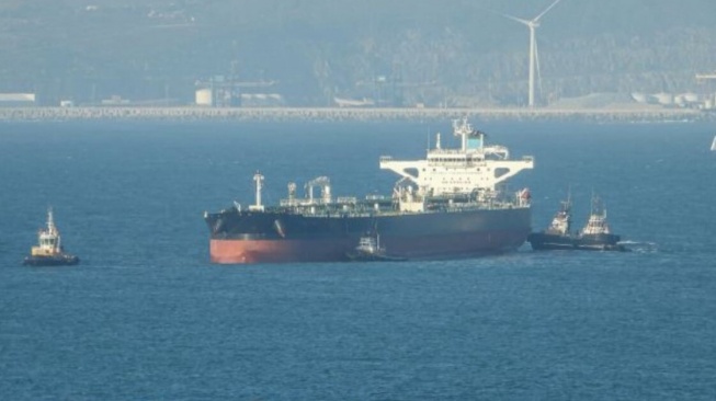 3 Supertanker Mulus Lewat Selat Hormuz Bawa Minyak dari Arab dan UEA, Kok Bisa?