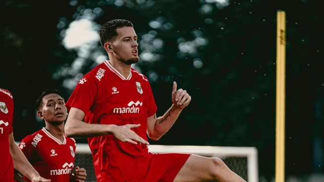 Tekel Horor Berujung Minta Maaf, Justin Hubner dapat Balasan dari Lewis Holtby