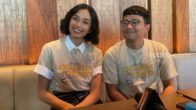 Faradina Mufti dan Muhadkly Acho, pemeran film Children of Heaven berjanji akan membawa keluarganya saat acara gala premier film garapan sutradara Hanung Bramantyo tersebut. [Tiara Rosana/Suara.com]