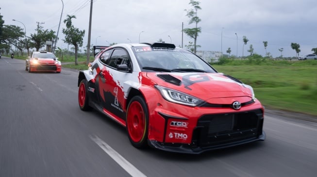 Aksi Tim Toyota Gazoo Racing Indonesia di Kejurnas Sprint Rally 2026. (Foto: TAM)