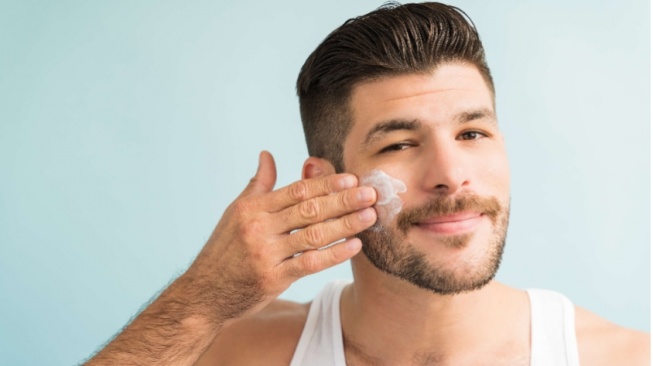 3 Face Wash Zinc PCA Terbaik untuk Pria, Lawan Minyak Tanpa Bikin Ketarik