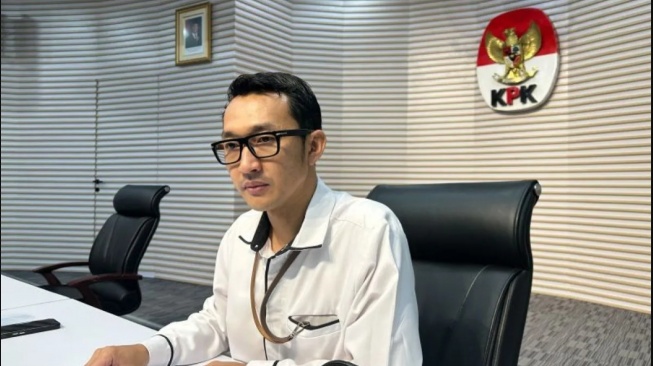 KPK Usut Tuntas Alasan BGN Menangkan Vendor Minim Dealer untuk Motor Listrik (Antaranews)