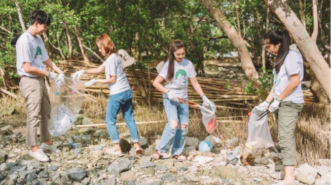 Benarkah Gotong Royong Sudah Punah Terbunuh Individualisme dan Kesibukan Orang Kota?