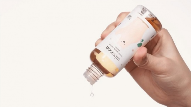 5 Pilihan Essence Cica: Rahasia Wajah Tenang dan Glass Skin yang Effortless